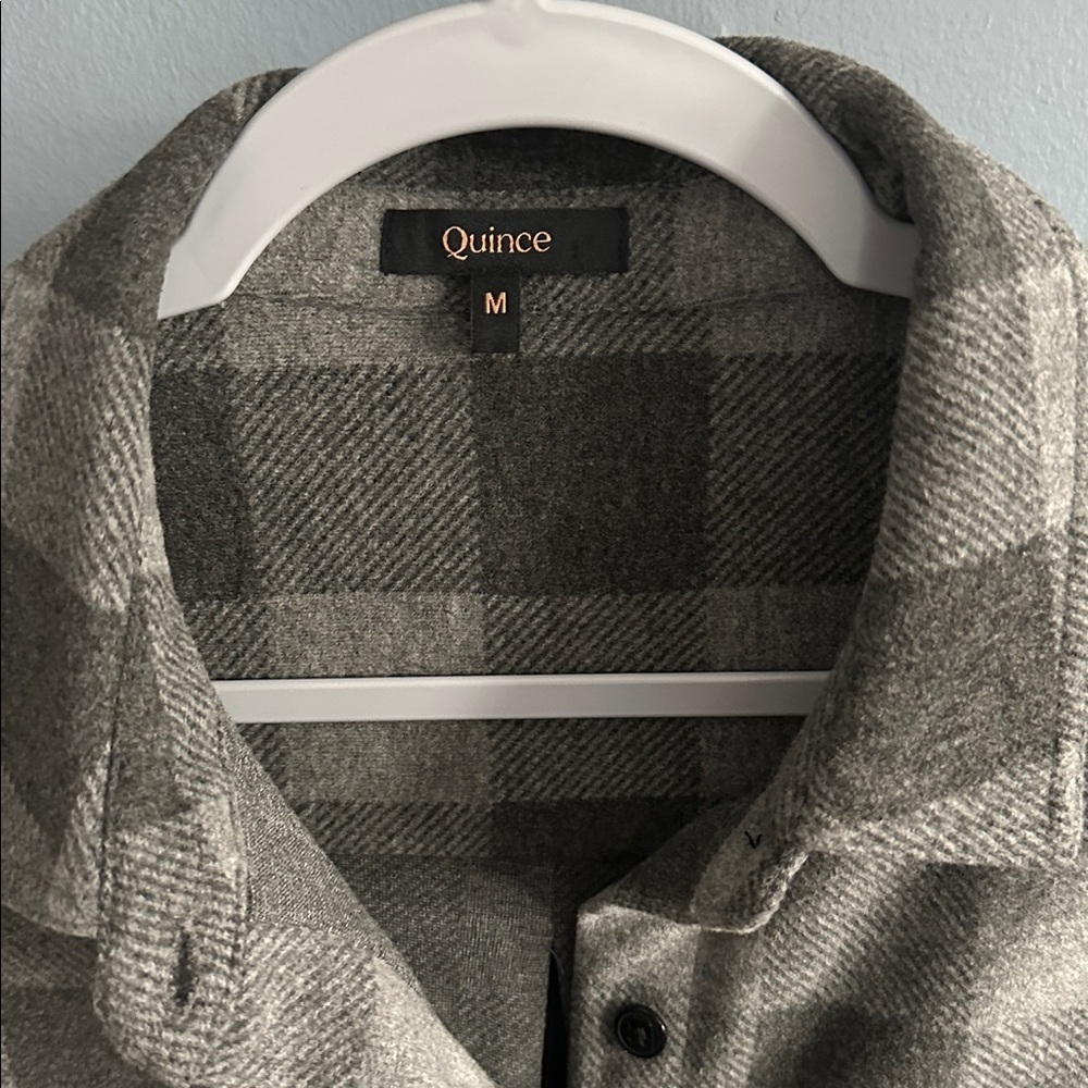 Quince Stretch Sweater Fleece Shirt Flannel Checkered Plaid Fall Gray - Picture 4 of 7